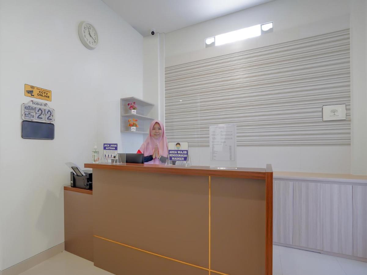 Super Oyo Capital O 90336 Olive Guest House Surabaya Eksteriør billede