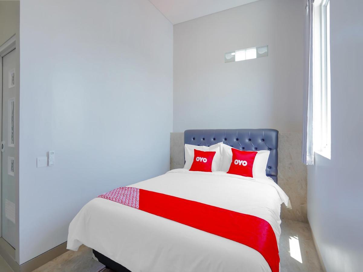 Super Oyo Capital O 90336 Olive Guest House Surabaya Eksteriør billede