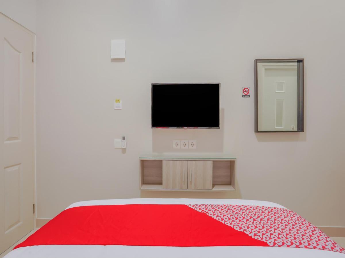 Super Oyo Capital O 90336 Olive Guest House Surabaya Eksteriør billede