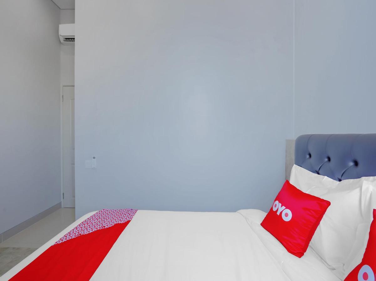 Super Oyo Capital O 90336 Olive Guest House Surabaya Eksteriør billede